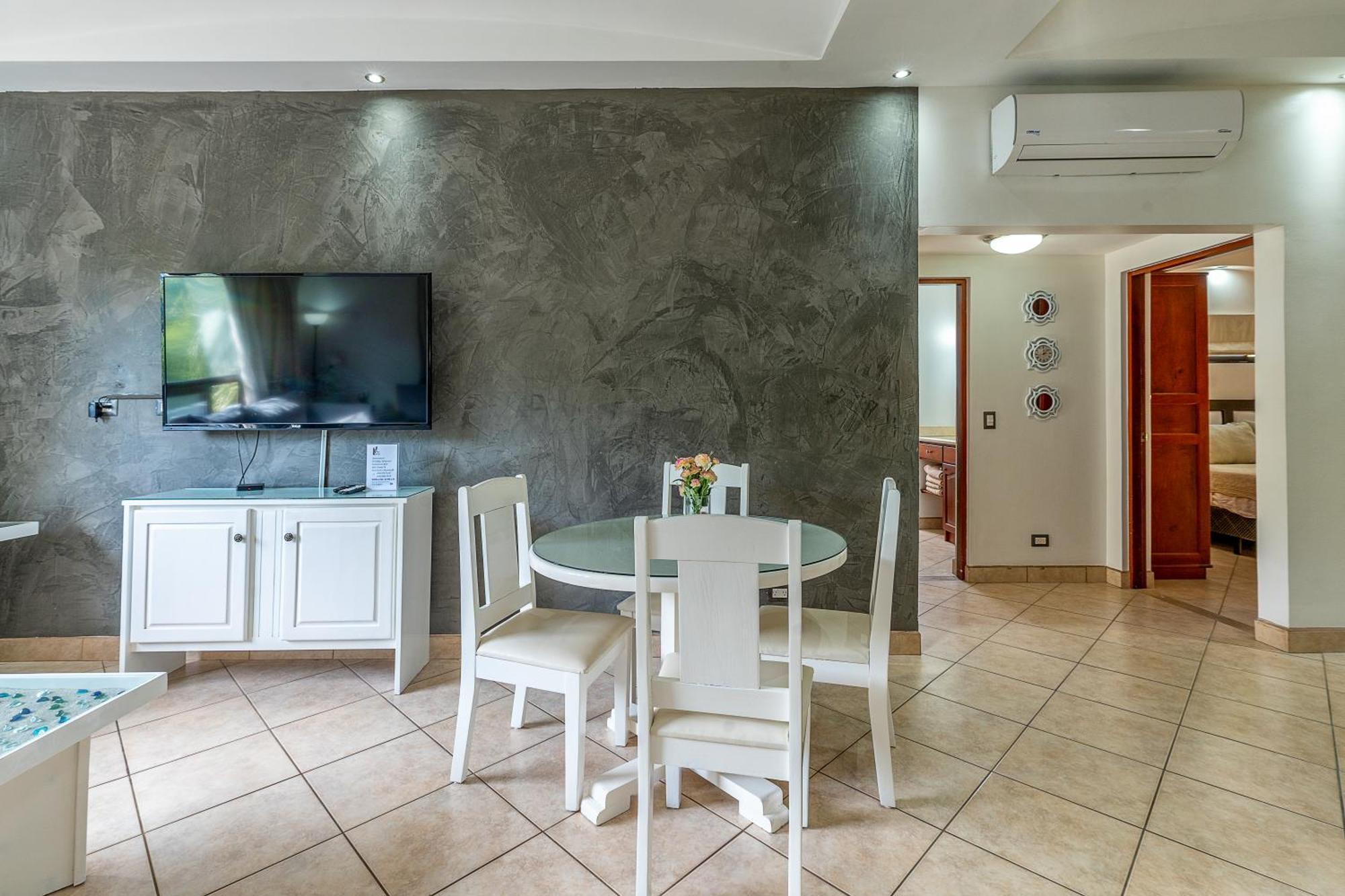 The Oaks Tamarindo Pool Front Condominiums Fast Wifi 외부 사진